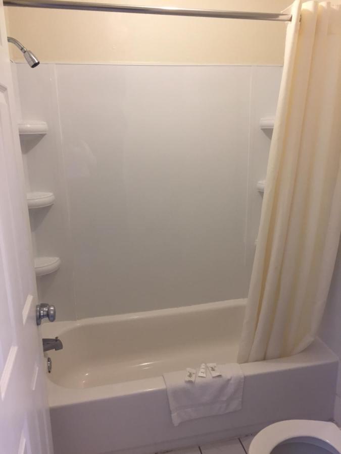 Motel Exclusive Quarters Cleveland Esterno foto